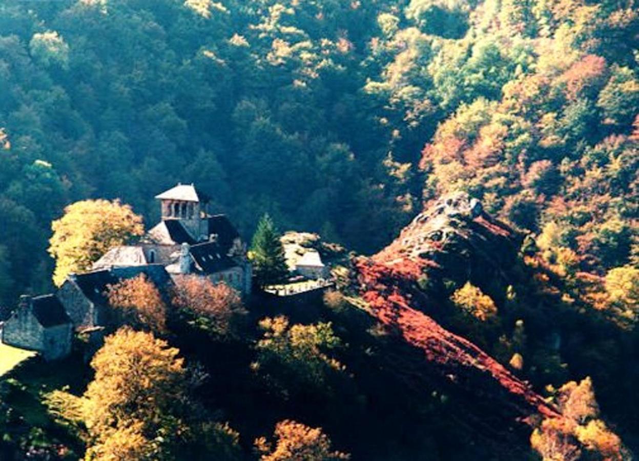 Maison Charmante A Florentin La Capelle Avec Jardin Et Vue Montagne Экстерьер фото